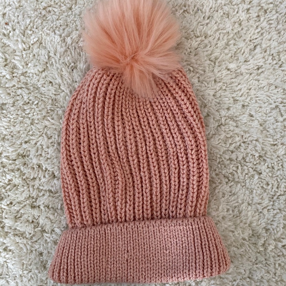 Pom winter hat